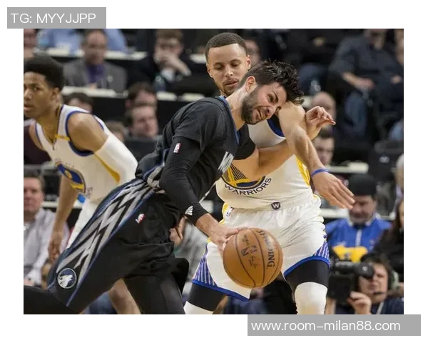 库里精彩彩虹球被判无效裁判延迟吹哨引发争议